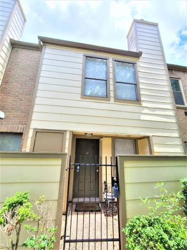 Main picture of 8299 Cambridge St