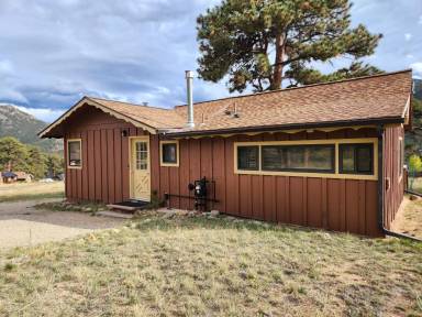 Main picture of 739 Larkspur Rd