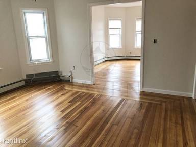 Main picture of 16 Parker St