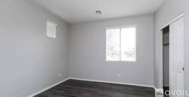 Main picture of 6217 W Encinas Ln