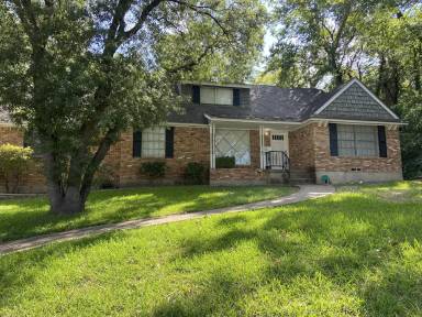 Main picture of 6504 Putting Green Dr