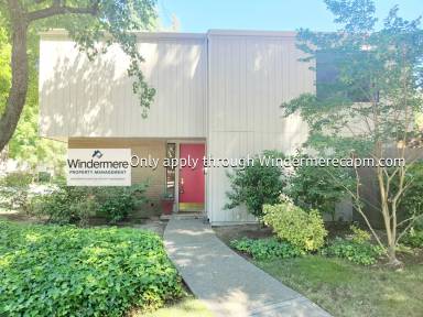 Main picture of 1311 Vanderbilt Way