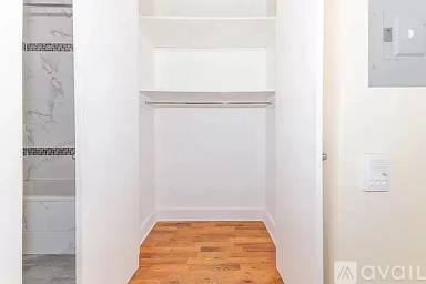 Main picture of 60 Clarkson Ave