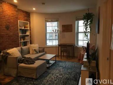 Main picture of 204 Northampton St