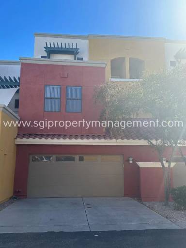 Main picture of 123 N Washington Apartments