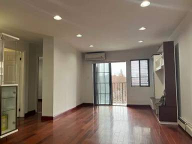 Main picture of 4260 Colden St