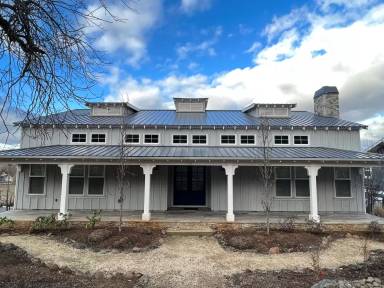 Main picture of 735 E California St