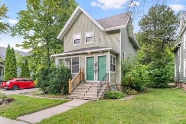 Main picture of 1128 Elmwood Ave