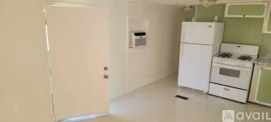 Main picture of 2065 Atwater Blvd