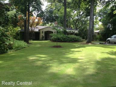 Main picture of 2051 Myrtlewood Dr