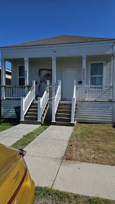 Main picture of 4221 N Johnson St