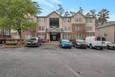 Main picture of 7201 Fairington Ridge Cir