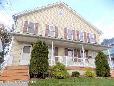 Main picture of 144 S Everett Ave
