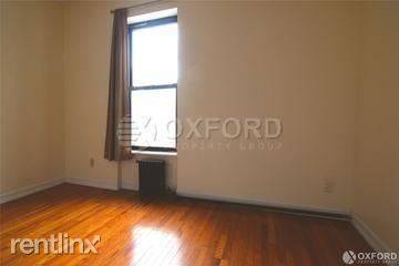 Main picture of 196 W 108th St