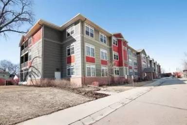 Main picture of 2530 E 34th St