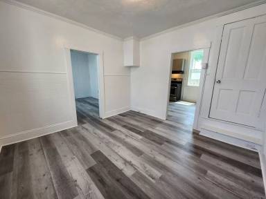 Main picture of 208 W Vine St