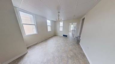 Main picture of 16 W High St