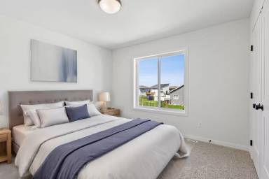Main picture of 1128 27th Ave W