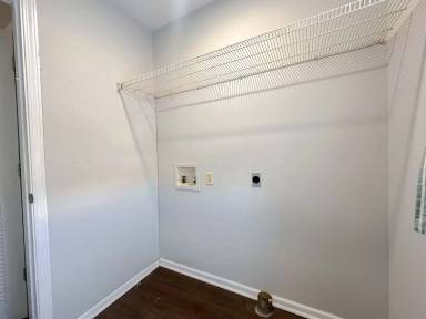 Main picture of 1326 S Elizabeth St