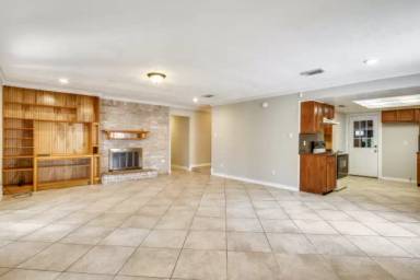 Main picture of 8314 Snowbank Dr