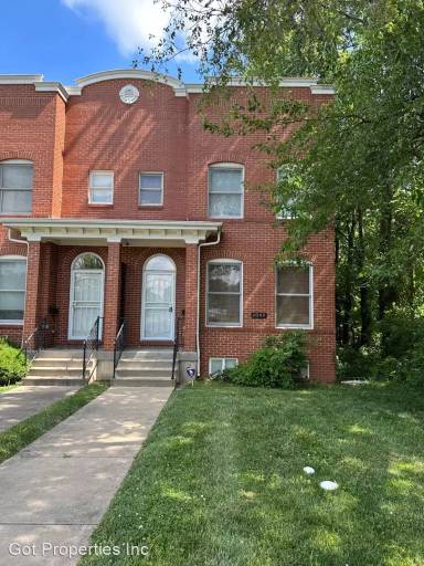 Main picture of 6051 Maple Ave