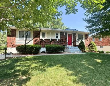 Main picture of 16524 E 35th Ter S