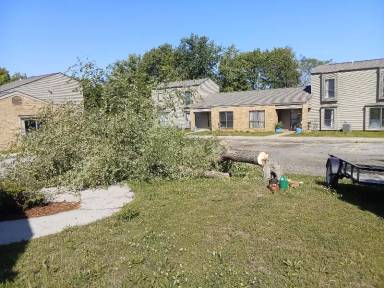 Main picture of 195 Moser St