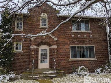 Main picture of 6401 8th Ave