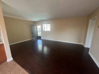 Main picture of 6050 Whitsett Ave