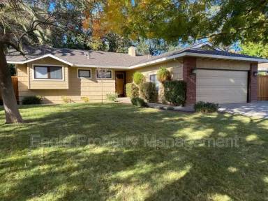 Main picture of 4249 Birgit Way