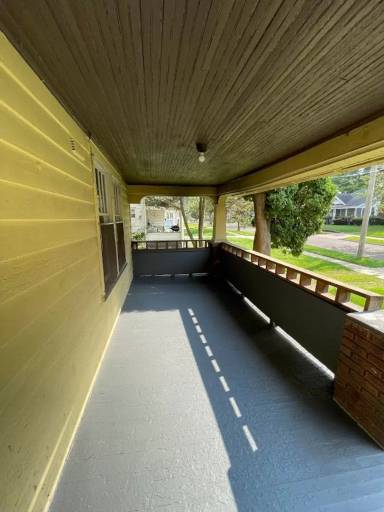 Main picture of 325 Grace Ave