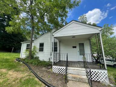 Main picture of 152 Monroe St