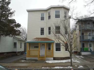 Main picture of 32 Birch St