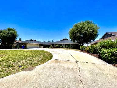 Main picture of 5623 Sycamore Ave