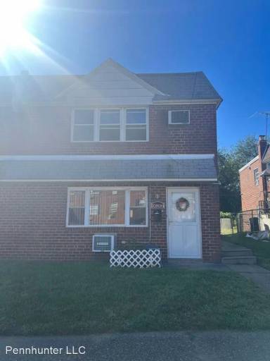 Main picture of 10806 Gifford Ave