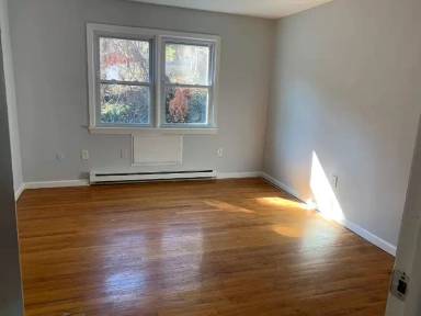 Main picture of 82 Valley Ave