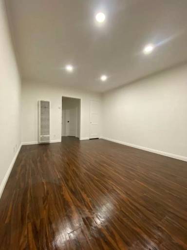 Main picture of 3101 W 48th St