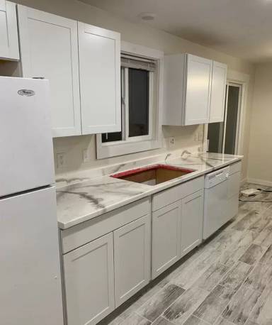 Main picture of 379 W 2nd S