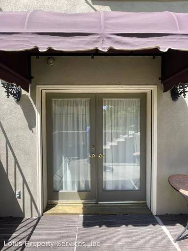 Main picture of 1720 Casa Grande St