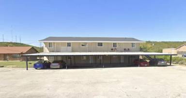 Main picture of 905 N Main St