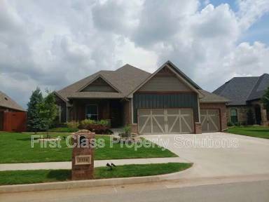 Main picture of 3116 Drake Crest Dr