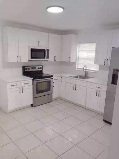 Main picture of 1729 Birchwood Cir