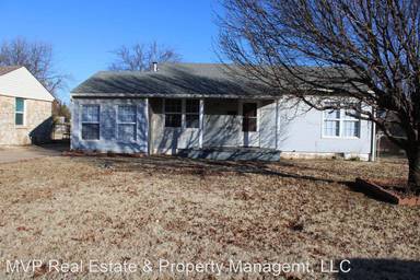 Main picture of 4521 SE 28th St