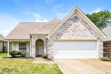 Main picture of 9760 Riggin Dr