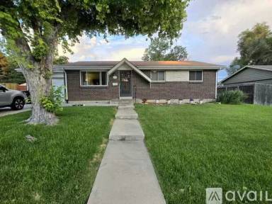 Main picture of 8250 Chase Way