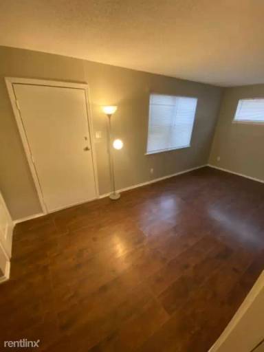 Main picture of 660 Jennette Pl