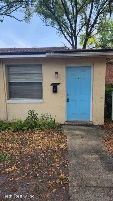 Main picture of 3331 Mayflower St