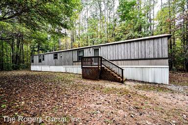 Main picture of 17 Maple Dr