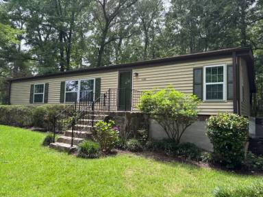 Main picture of 1173 N McDonough Rd