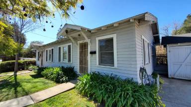 Main picture of 1613 Garden St